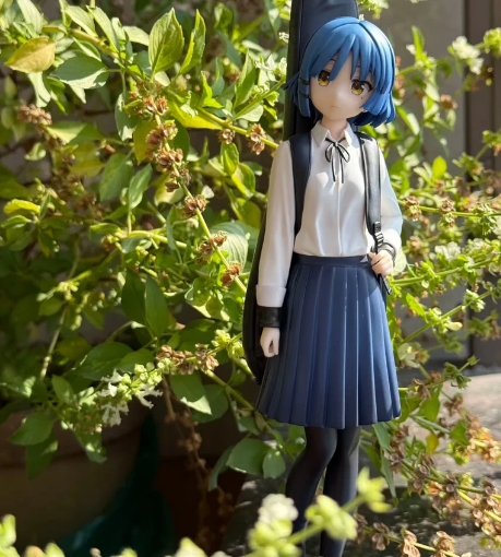 孤独摇滚山田凉手办动漫模型